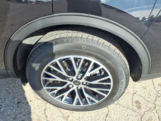 2025 Ford Escape Plug-In Hybrid Base