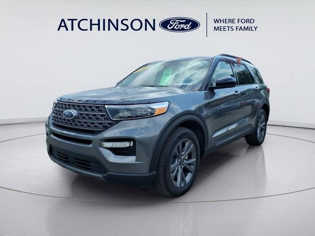 2023 Ford Explorer XLT 4WD's photo