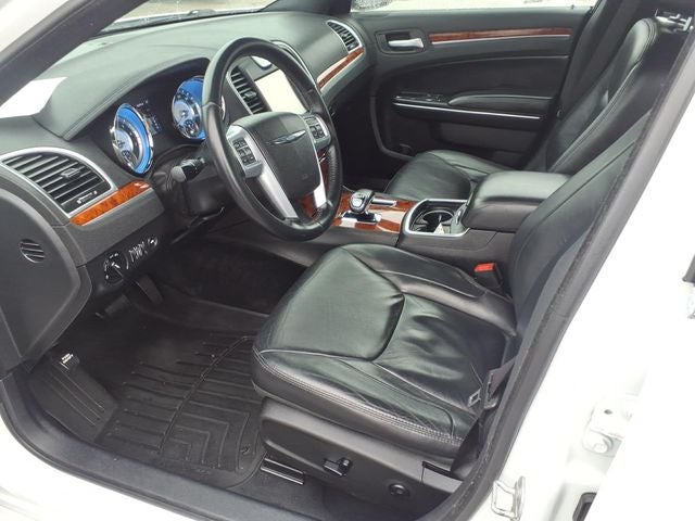 2014 Chrysler 300 Base
