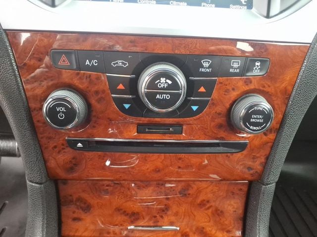 2014 Chrysler 300 Base