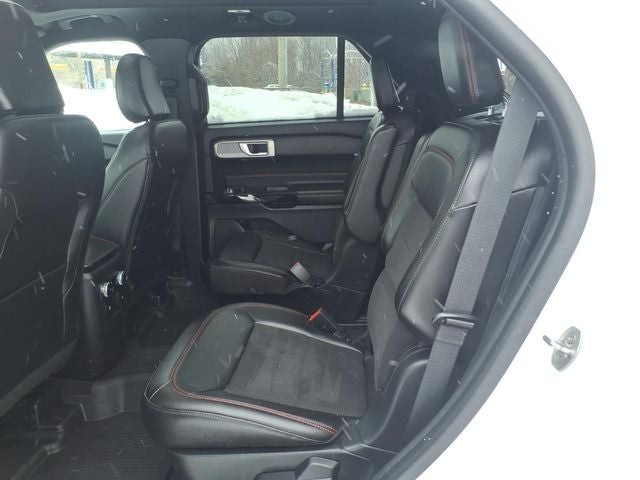 2024 Ford Explorer ST-Line