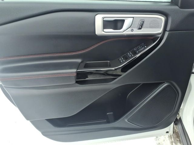 2024 Ford Explorer ST-Line