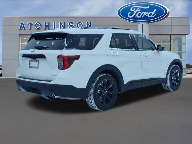 2024 Ford Explorer ST-Line