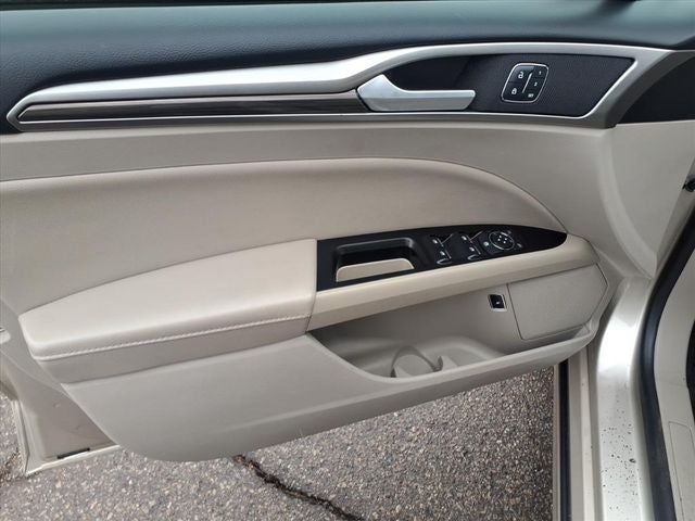 2018 Ford Fusion Hybrid SE